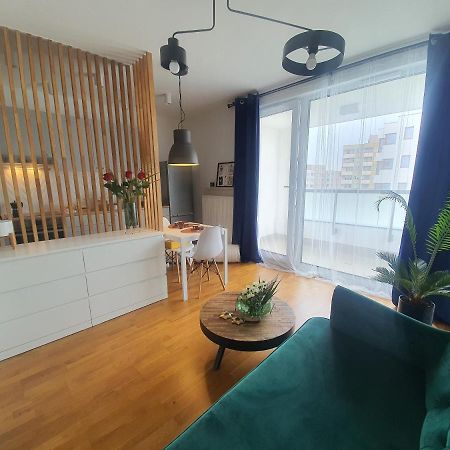 ורשה Apartament Przy Metro מראה חיצוני תמונה